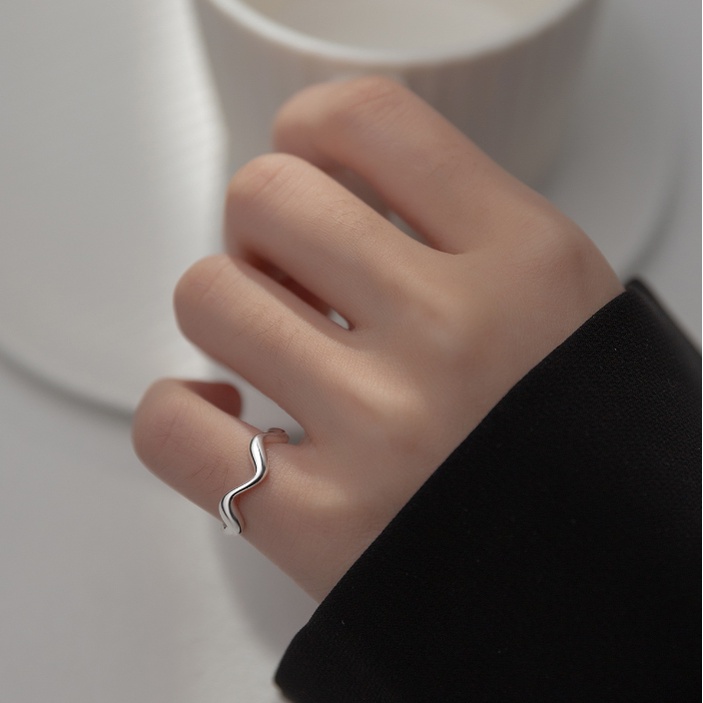 Nhẫn nữ kira freesize, nhẫn xoắn đeo ngón út