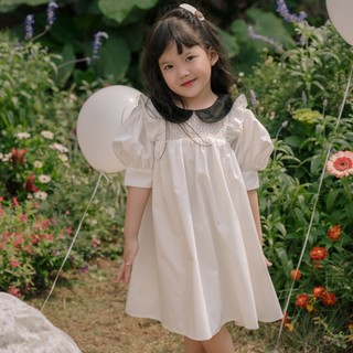 Váy cho bé Sora.bébé Helen Dress màu trắng phối cổ peter pan, họa tiết ren thêu tỉ mỉ