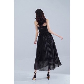 Đầm Đen 2 Dây Tùng Voan Dập Ly - Xipi