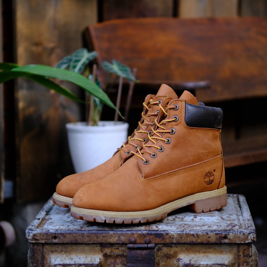 SIZE 43 - Timberland 6inch premium.