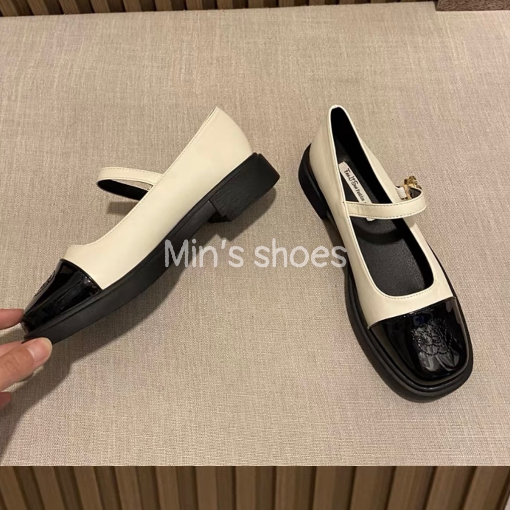 Min's Shoes - Giày Mary Jane Hoạ Tiết Hoa Hồng Cao Cấp V257