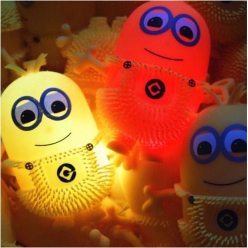 Thú bóp dẻo mini hình con Gấu - con Mực - Minion - Doremon có phát sáng