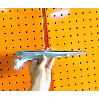 Tay đỡ giá kệ gỗ, kê kính trưng bày sản phẩm M32M33