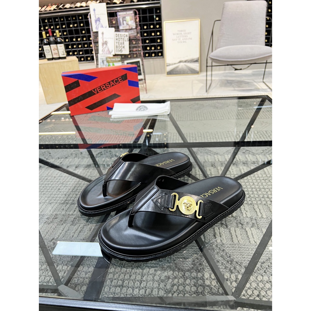 Dép nam xỏ ngón Versace da thật cao cấp, cá tính, trẻ trung