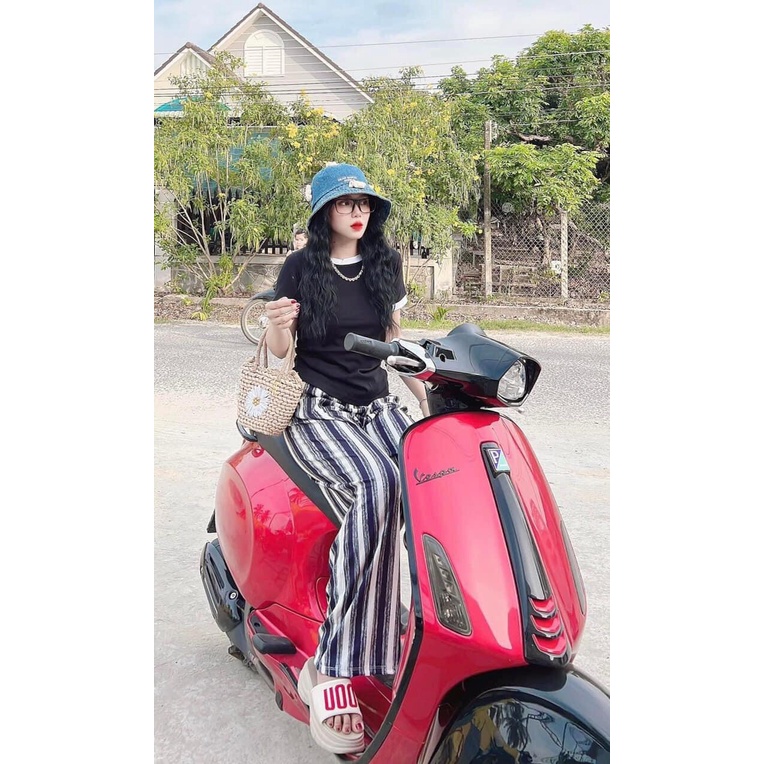 Set áo thun ngắn tay ôm body kèm quần ống rộng kẻ sọc chất thun co dãn mát mịn- set bộ đi chơi nữ dễ thương hàn quốc