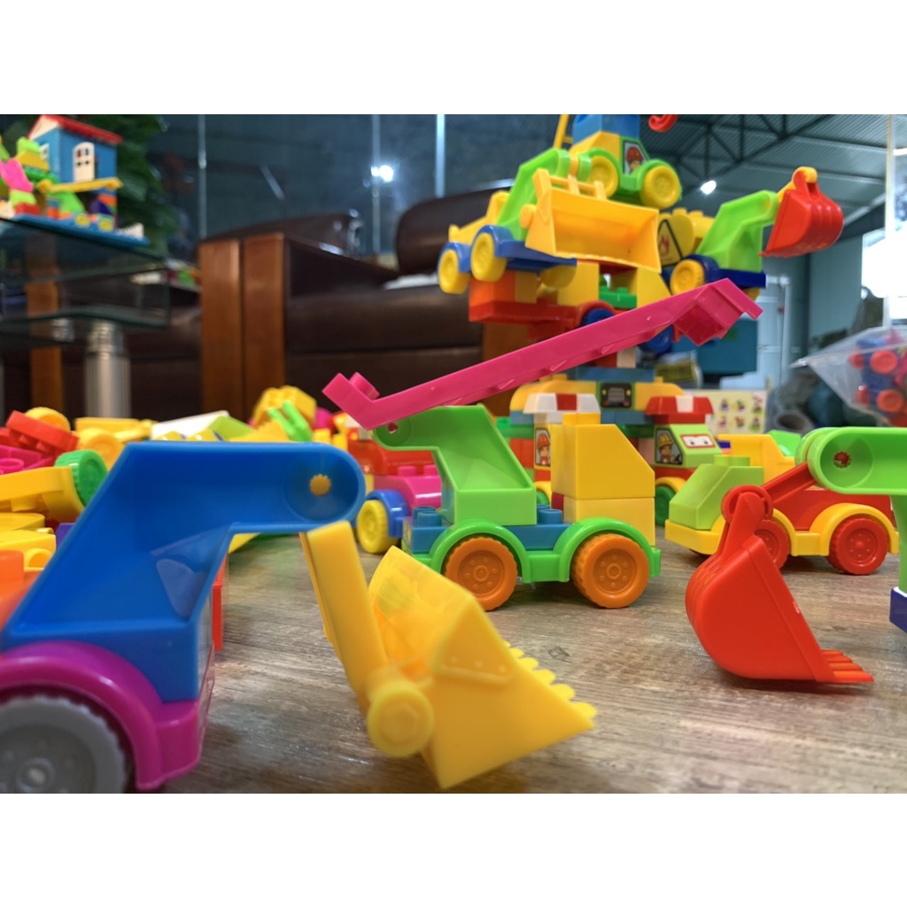 Bộ lắp ghép cân kí  xe công trình - Robot Siêu nhân Vinakidstoys size LEGO DUPLO