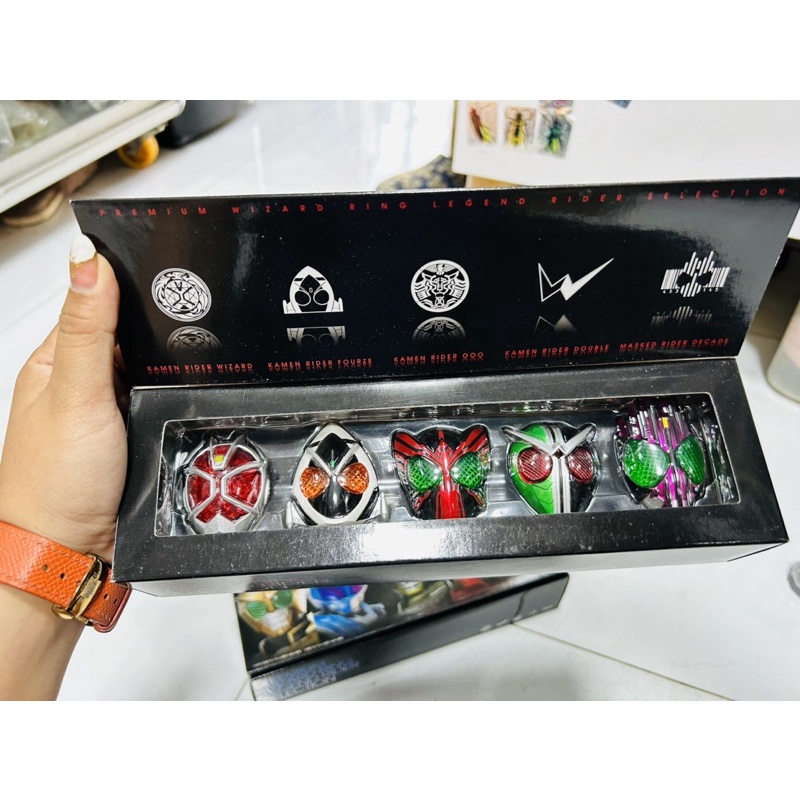 Đồ chơi siêu nhân Bandai Wizard / Narikiri Kamen Rider Wizard Legend Rider Selection Premium Wizard Ring Nguyên Set