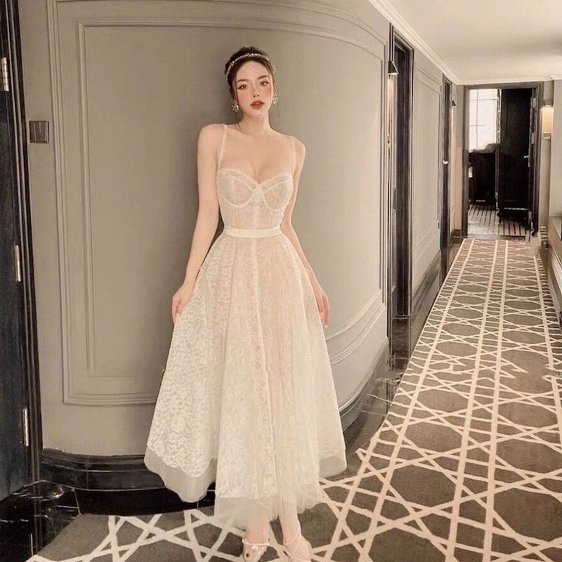 Đầm hai dây cúp ngực