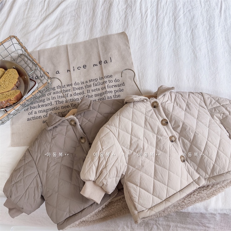 Áo trẻ em chần bông hình thoi phong cách mùa đông 2022