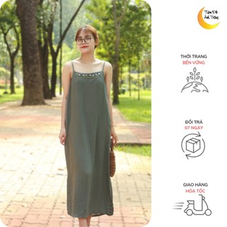 Đầm hai dây chất liệu liệu đũi Nhật, thêu tay (màu xanh rêu)