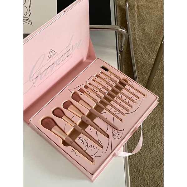 BỘ CỌ 3.C.E MAKEUP BRUSH SECRET GARDEN