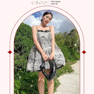 Lily Dress- Đầm 2 dây thiết kế ren hoa nổi / Váy suông hai dây dáng xòe đi biển, dự tiệc màu trắng đen | CHOO DESIGN