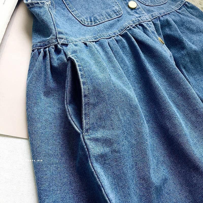 Váy cho bé gái, váy jean sát nách cúc cài thật cho bé size 10-28kg