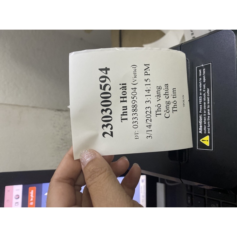 Giấy In Bill Có keo dán k80 Cuộn Liên tục, giấy in nhiệt có keo dán 75mm, giấy in vận đơn TMĐT cho máy in bill.