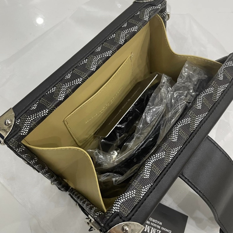 Túi Hộp Trunk Edmond Masion Madrid SS23 Khắc Logo Chính Hãng