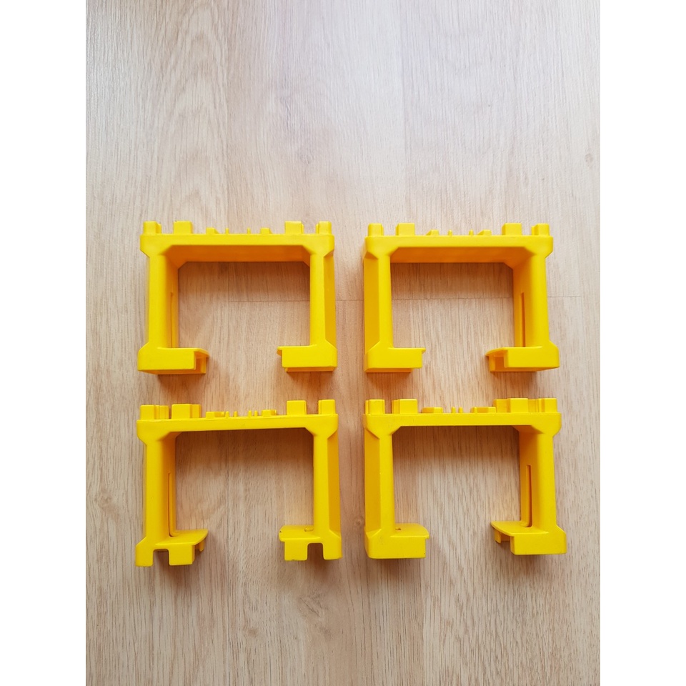 Phụ kiện tàu lửa Takara Tomy - Set 4 chân cầu