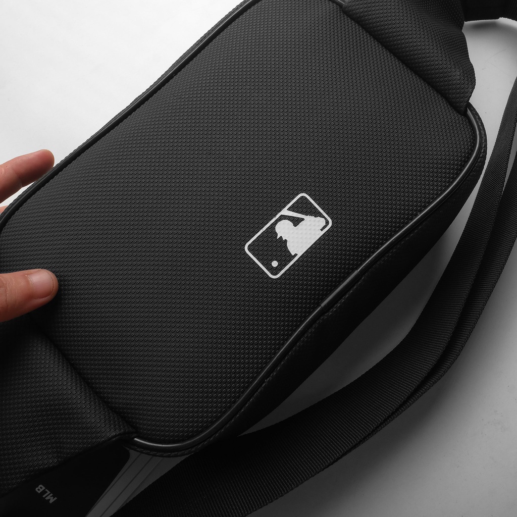 Túi bao tử nam nữ MLB chống nước cao cấp size 24cm x 15cm x 5.5cm