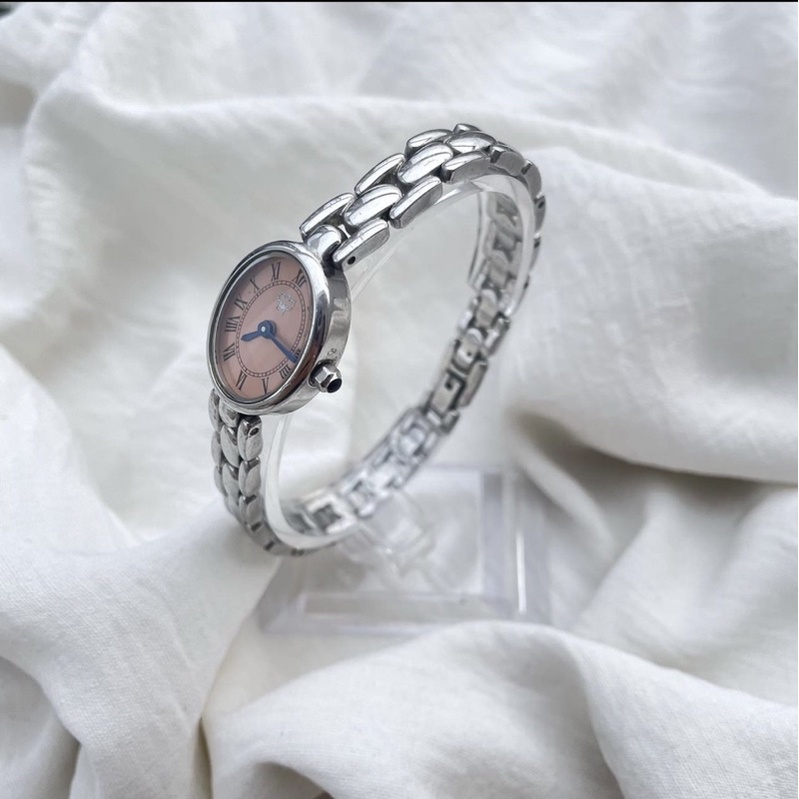 Thanh lý đồng hồ nữ MCM