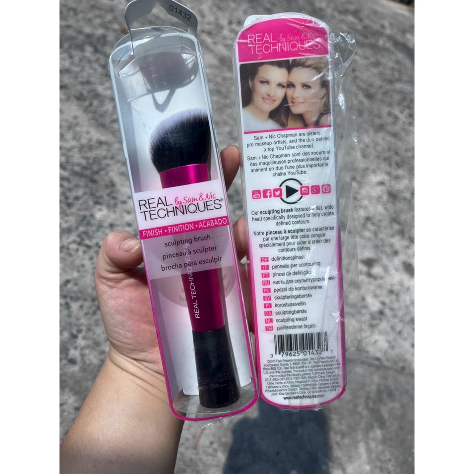 [Chính hãng + Free Ship] Cọ má hồng cao cấp Real Techniques by Sam & Nic
