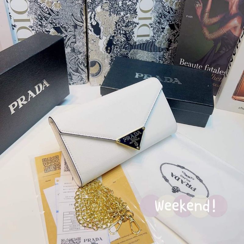 CLUTCH PRADA KÈM DÂY XÍCH ĐEO CHÉO SUPER FULL BOX SEAL