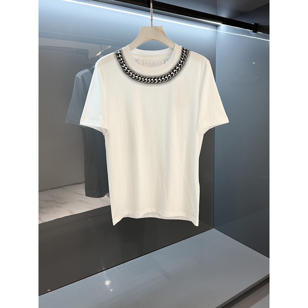 Áo thun ngắn tay nam Givenchy trang trí hoạ tiết dây chuyền cá tính