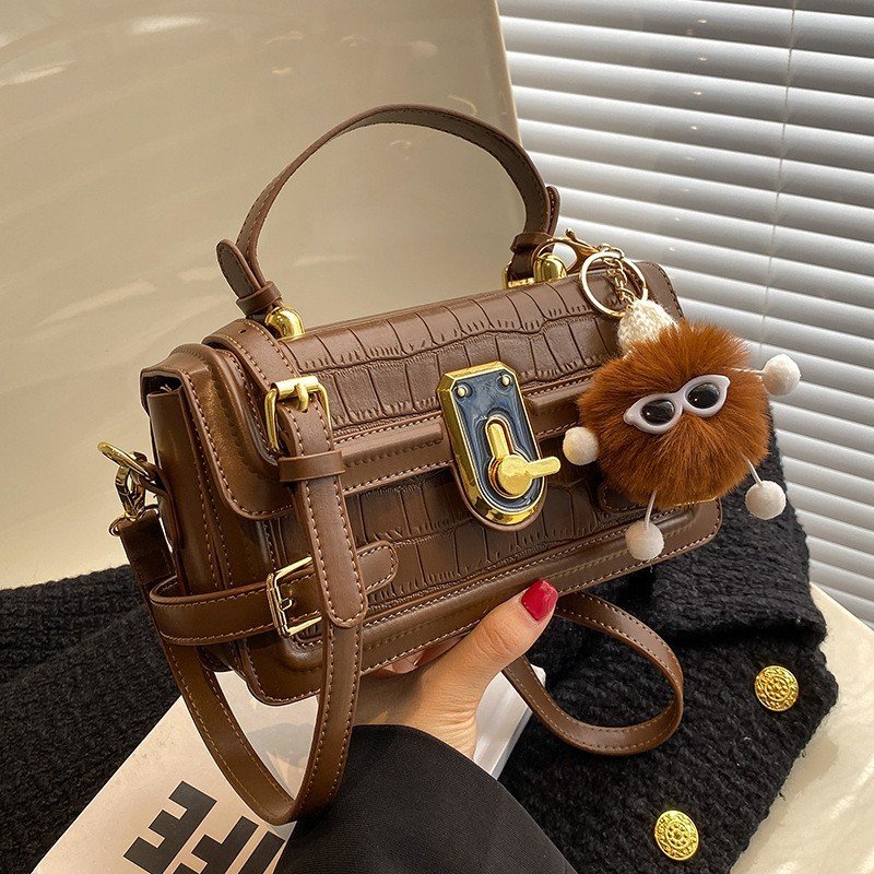 Túi xách nữ Quảng Châu dáng hộp xách tay khóa đồng gập quai xách Vintage sang trọng