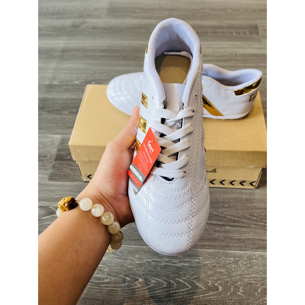 Giày Bóng Đá 3 Sọc Geet Chính Hãng, Màu Trắng Sọc Vàng Sân Cỏ Nhân Tạo