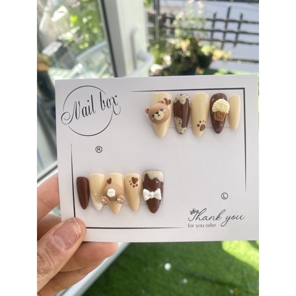 Gấu nâu nailbox thiết kế