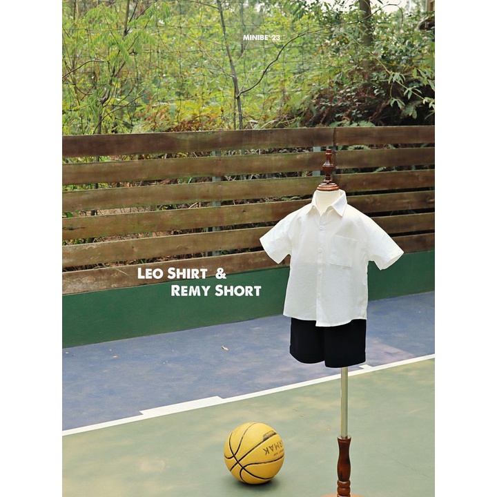 Áo sơ mi cộc tay cổ Đức mặc mùa hè thoáng mát cho bé từ 12m - 6y chất liệu thô cotton vân - Leo Shirt by Minibe