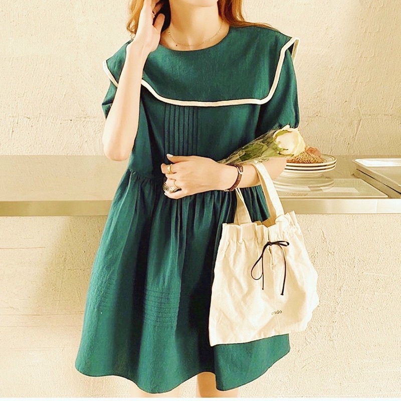 Đầm babydoll xanh lá viền trắng