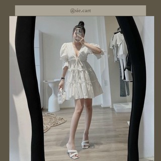 Đầm Babydoll Trắng Cổ V Tay Loe