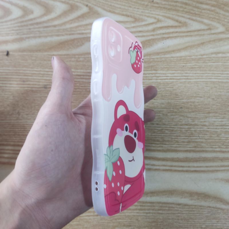 Ốp lưng Samsung A04 dẻo viền lượng sóng lưng in hình gấu dâu có bảo vệ camera