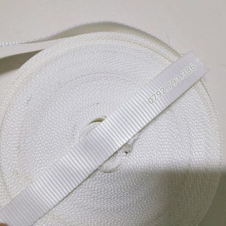 Dây đai vải bản 25mm trắng trơn cuộn 20m, 50m, 100m. Dây đai vải Polyester tải trọng 1 tấn cường lực bền chắc