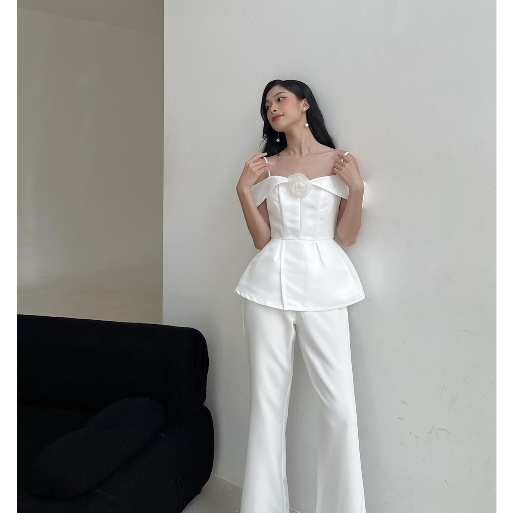 BBSTORE'S Áo Peplum Hai Dây Trễ Vai  (không kèm tag hoa) -A1734