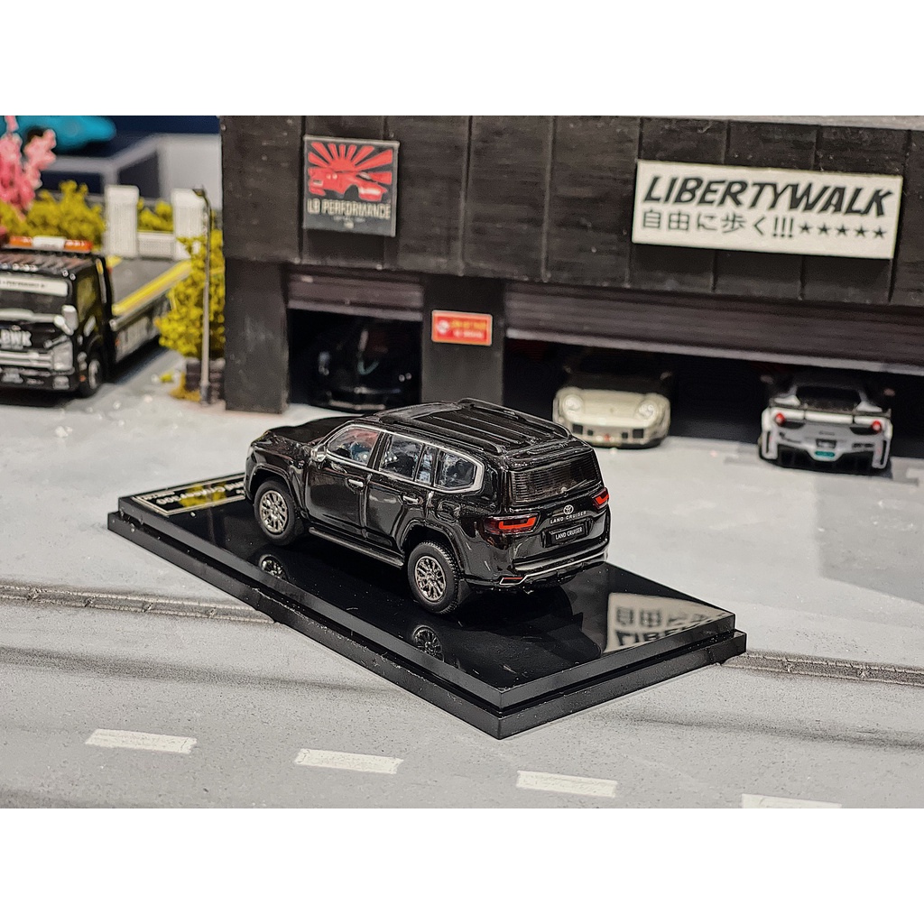 XE MÔ HÌNH LAND CRUISER LC300,TỶ LỆ 1/64