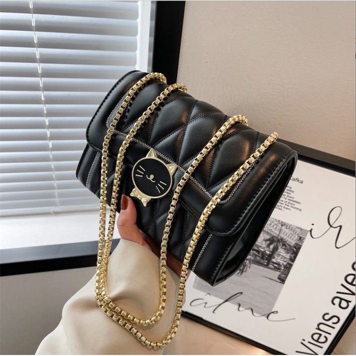 Túi xách nữ khóa mèo 2 màu đen trắng dây xích vàng đeo 2 kiểu cực đẹp Capucha T278