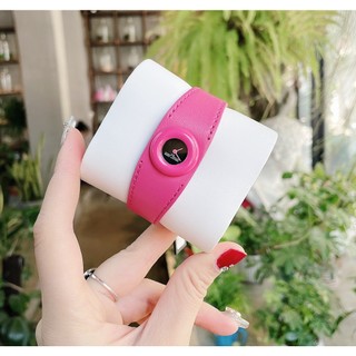 Đồng hồ nữ dây da Marc Jacobs Pinky