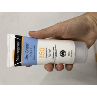 kem chống nắng Neutrogena ultra sheer spf 55