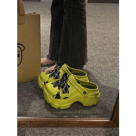 Dép cao su giày lỗ đế dày nữ thiết kế dây đeo bên ngoài