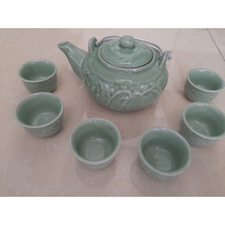 Họa tiết hoa nổi tráng men đẹp