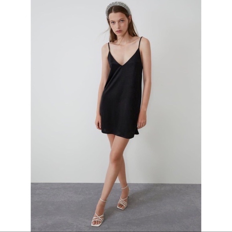 Đầm mini Zara