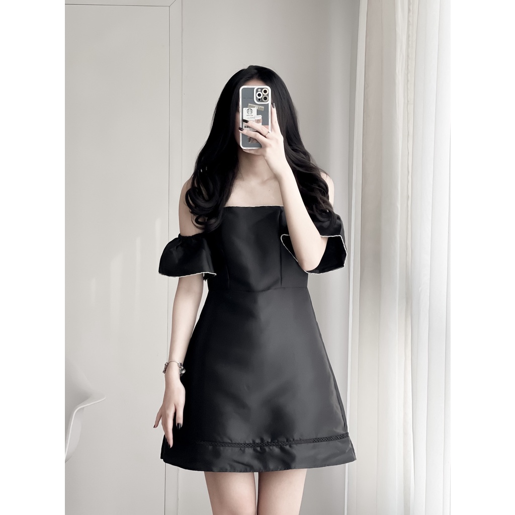 |The Berry Closet| Váy 2 Dây Gắn Đá