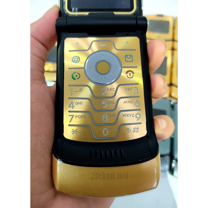 Điện thoại nắp gập Motorola V3 chính hãng bảo hành 1 năm