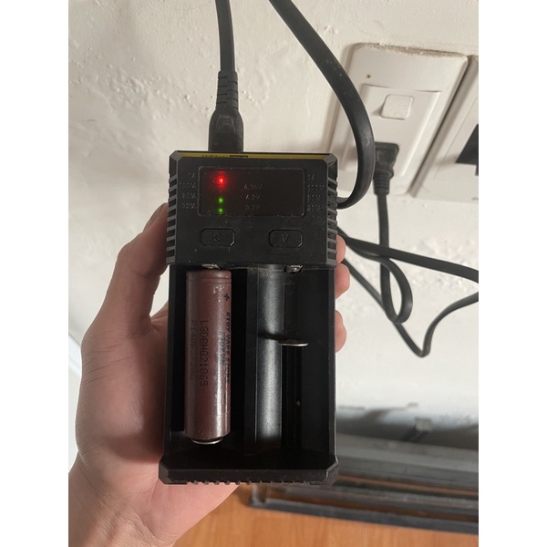 Sạc Nitecore New I2 + PIN LG LGDBHG21865 lithium ion