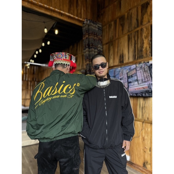 Áo khoác gió cao cấp thêu tràn