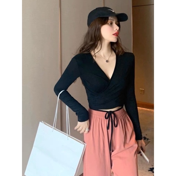 Áo croptop tay dài cổ V phối dây cột eo vạt chéo