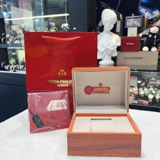 Hộp đồng hồ Patek Philip bằng gỗ kèm túi, sổ thông tin hãng