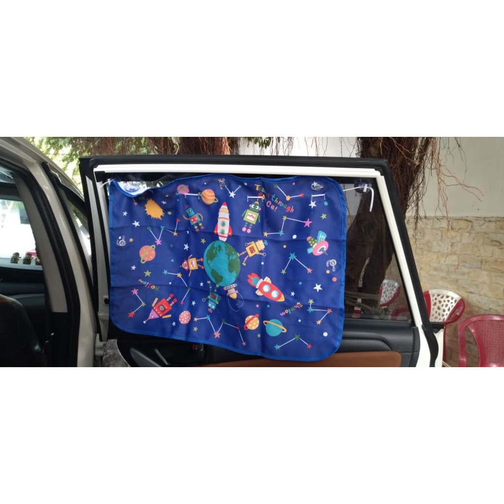 Rèm Vải Che Nắng Ô Tô Hàn Quốc Phối Hình Dễ Thương Có Gắc Hút