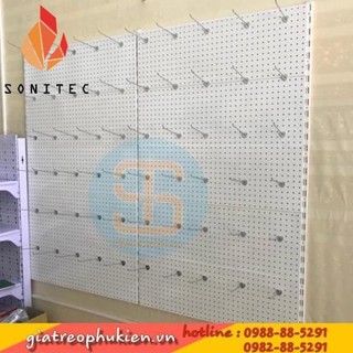 Tấm tôn lỗ treo phụ kiện + 10 móc treo