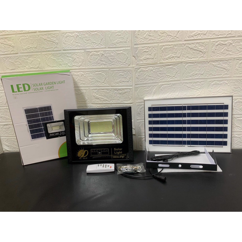 Đèn pha năng lượng mặt trời 300W có hiển thị vạch báo pin trên thanh ngang - mẫu mới 2023